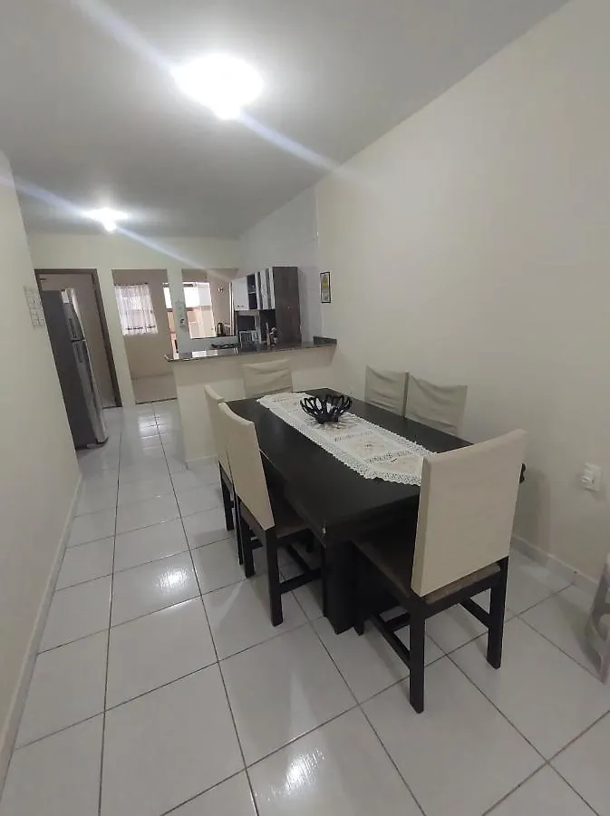 Casa de Férias Casa Aconchegante Em Itapema Vila
